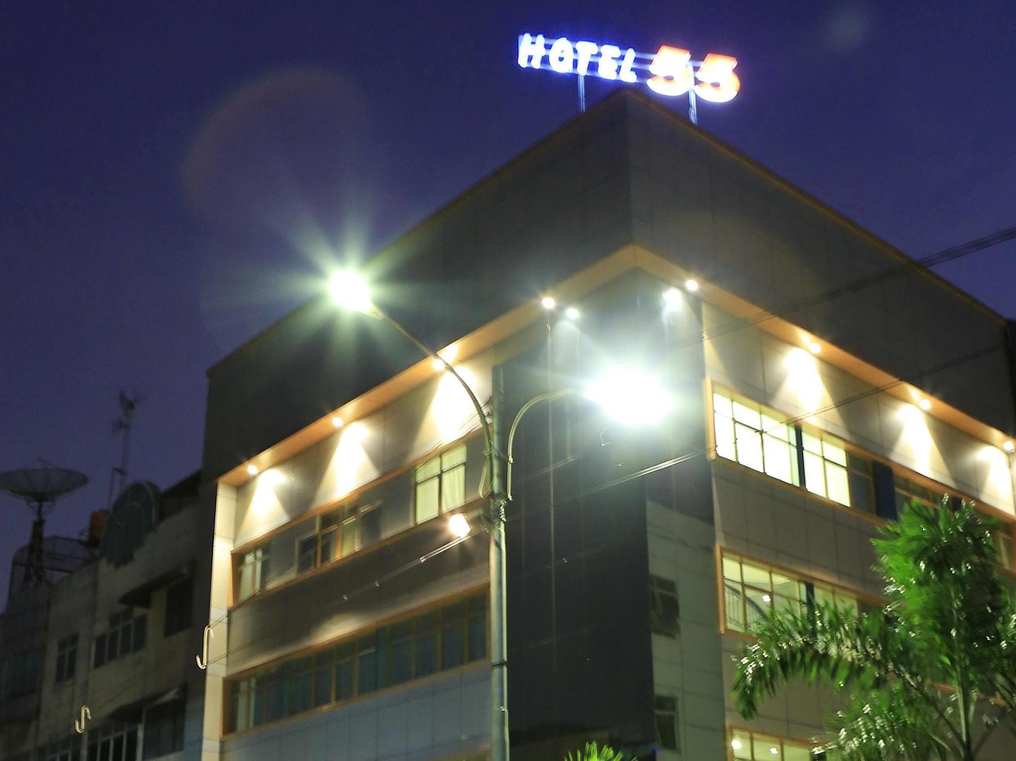 Hotel 55 Jakarta Exterior foto